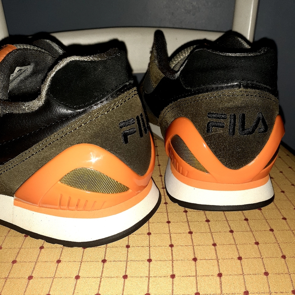 Fila - Picture 4 of 4